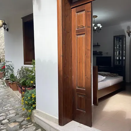 Altin In Old Town Апартаменты