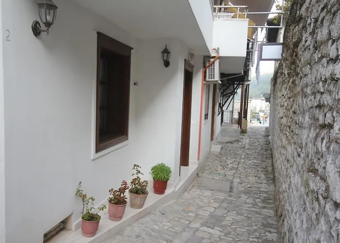 Altin In Old Town *