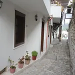 Altin In Old Town *