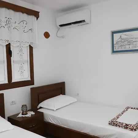 Altin In Old Town Apartment