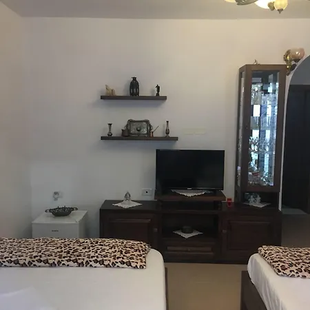 Апартаменты Altin In Old Town